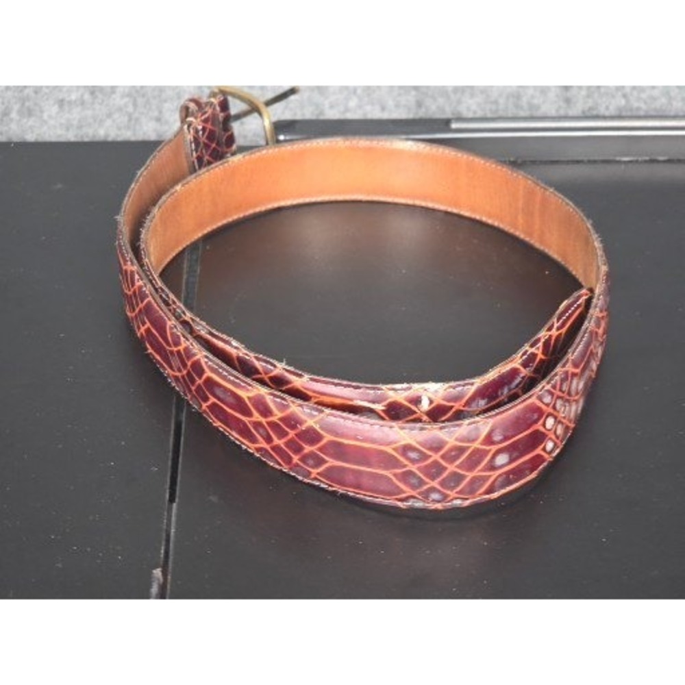 Johnston‎ & Murphy Mens 34 Burgundy Embossed Italian Calfskin Leather Belt USA - Picture 2 of 7
